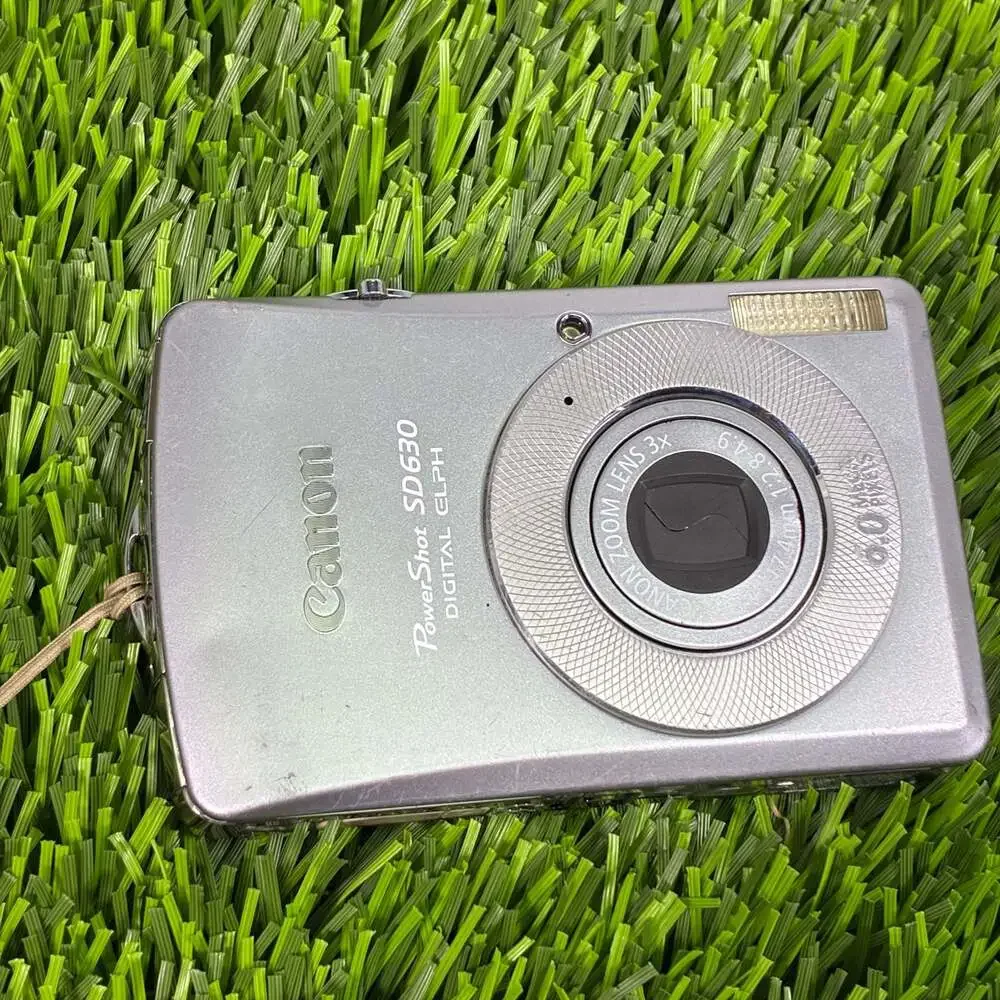 Canon PowerShot SD630 Digital ELPH Camera with Charger, Battery, and 2GB SD Card